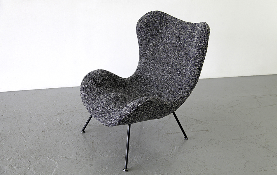 Die Gestaltungswerkstatt Madame Lounge Chair Salt N Pepper